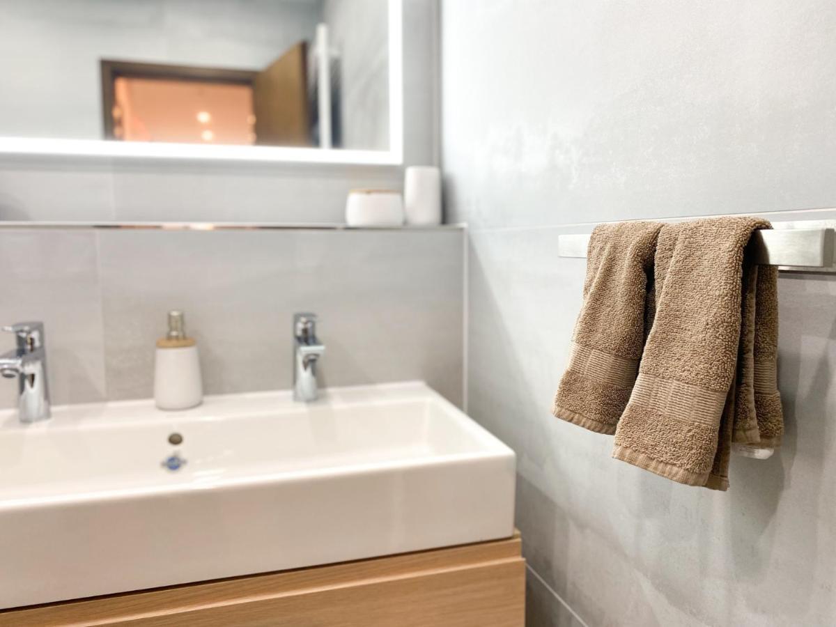 Apartment Modernes In Zentrumsnähe Mit Eigenem Stellplatz *